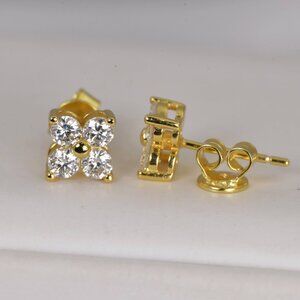 GRA Certified Elegant 4 Stones Moissanite Stud Earrings 925 Sterling Yg